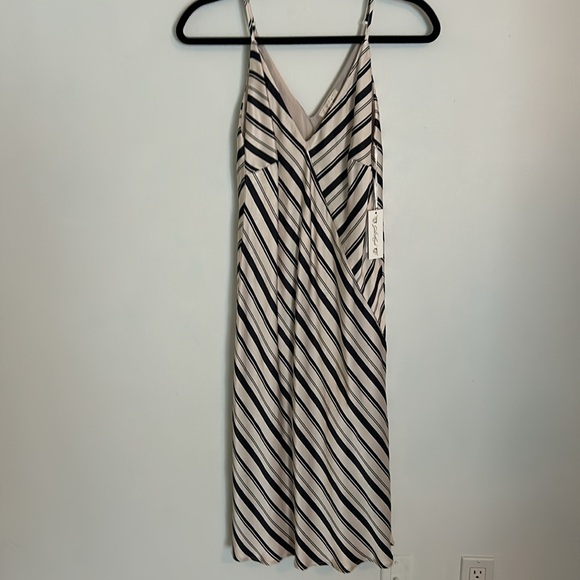 Gold Hawk Dresses & Skirts - Gold Hawk Midi Stripe Cocktail Slip Dress *NWT*  in Ivory / Black     SMALL
